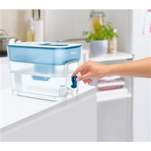 Brita Fill&Enjoy Flow modrá + 24 ks filtru Maxtra Plus