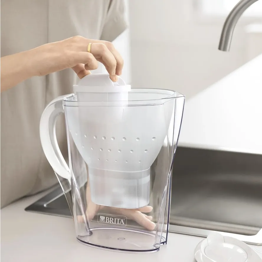Filtrační konvice Brita Marella XL bílá + 6 ks Filter Logic FL-402H