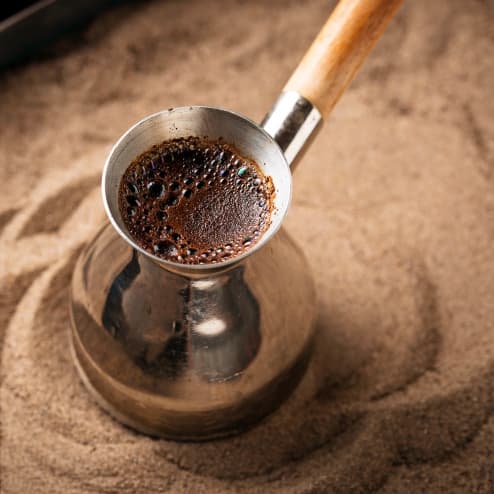 Jak se vaří pravá turecká káva v džezvě